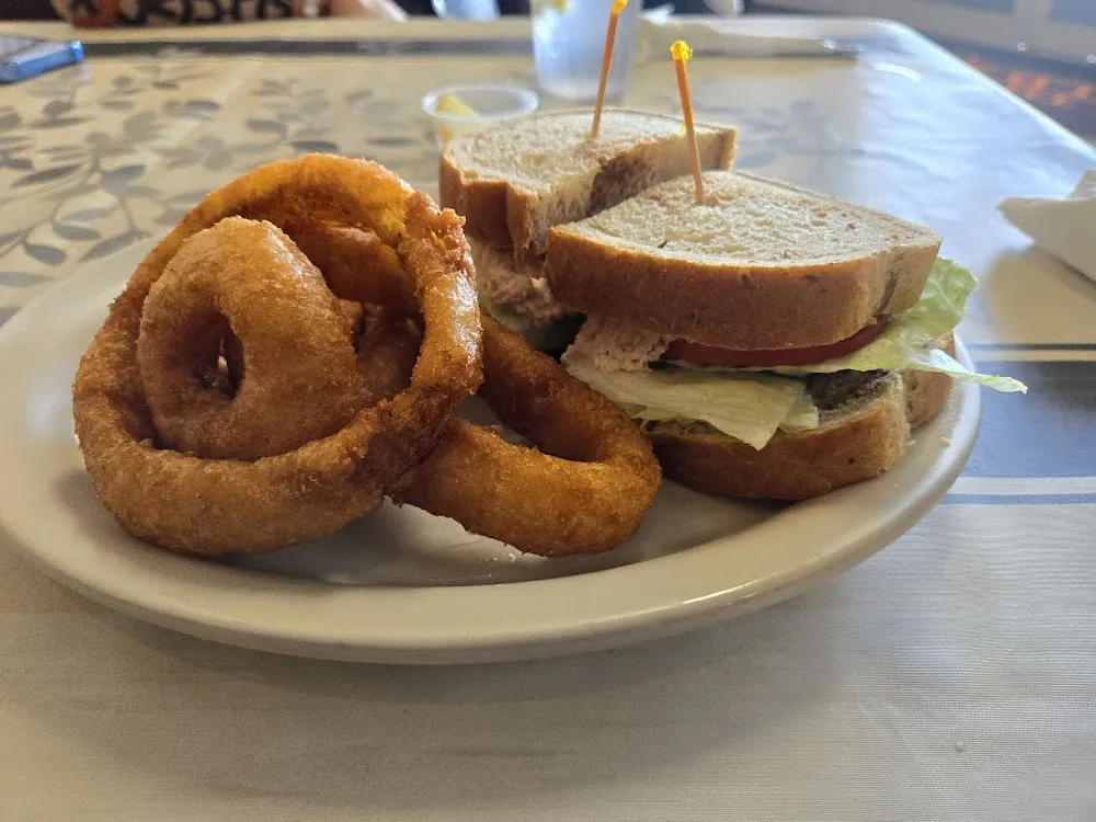 Tuna Fish with Lettuce and Tomato